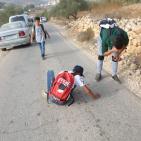 كسر قرار إغلاق مدرسة الساوية جنوب نابلس