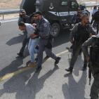 اصابة عدد من المواطنين بينهم الوزير وليد عساف بالاختناق واعتقال مرافقه خلال قمع الاحتلال مسيرة الخان الاحمر