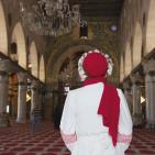 عقد قران شاب وفتاة فلسطينيين في رحاب مسجد الأقصى المبارك