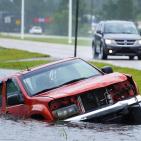 بالصور: إعصار أيدا يضرب ولاية لويزيانا الأمريكية
