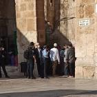 بالصور.. 430 مستوطنا يقتحمون الأقصى والاحتلال يعتقل شابا من باحاته