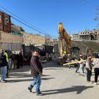 بالصور: الاحتلال يهدم مبنى سكني في العيسوية