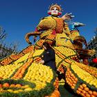 بالصور.. تماثيل من البرتقال والليمون بمهرجان في فرنسا