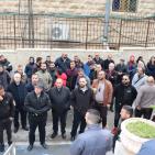 موظفو شركة كهرباء القدس يواصلون فعالياتهم المنددة بالاعتداءات