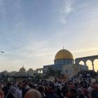 بالصور: نحو 200 ألف أدّوا صلاة عيد الفطر في المسجد الأقصى