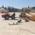 بالصور: أوقاف القدس تصلح تسريب في