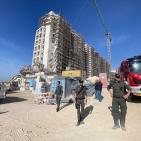 مصرع عاملين وإصابة آخرين بانهيار سقالات بناء في مستوطنة