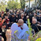 ماهر يونس يعانق الحرية