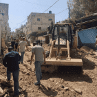 بالصور: تواصل الأعمال الميدانية لإزالة آثار عدوان الاحتلال على مخيم جنين