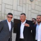 كهرباء القدس تقدم مركبتين كهربائيتين لبلدية بيت لحم