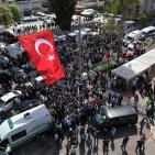 بالصور.. تركيا تُشيع جثمان الناشطة عائشة نور بمشاركة واسعة