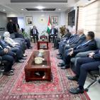 الشركة الفلسطينية لنقل الكهرباء وشركة كهرباء الخليل توقعان اتفاقية التزويد بالتيار الكهربائي من محطة بيت أولا