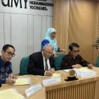 توقيع اتفاقية إنشاء وقفية لجامعة القدس في اندونيسيا