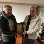 إدارة نادي قلقيلية الأهلي في زيارة للرياضي المخضرم غسان ولويل