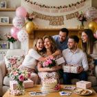 صور بطاقات تهنئة عيد الأم 2026: مئات الرسائل المؤثرة والحزينة للواتساب وفيسبوك (أغاني عيد الام الجديدة)