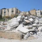 الاحتلال يهدم منازل 3 شهداء ويغلق الرابع بالاسمنت في قريتي دير ابو مشعل وسلواد 