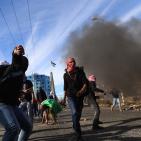 مواجهات بين طلاب جامعة بيرزيت وقوات الاحتلال على المدخل الشمالي لمدينة البيرة 