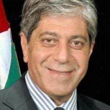 أزمة الشرعية في واشنطن وأمتحان المصداقية في فلسطين