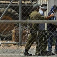 الاحتلال يعتقل شابا من قرية المغير ويقتحم شقبا