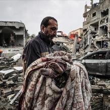 ثلاثة شهداء بقصف الاحتلال مخيم النصيرات وجباليا