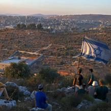 خاص| رسائل سياسية عبر الاستيطان: مشاركة وزراء إسرائيليين تكشف تصعيدًا ممنهجًا في الضفة