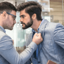 10 نصائح للتعامل مع الشخص المتسلط وكثير الانتقاد