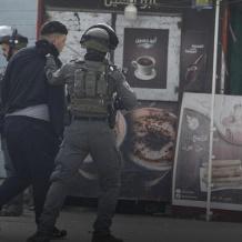 اعتقالات واقتحامات متزامنة في نابلس والخليل وبيت لحم