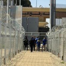 خاص| التحقيق مع العائدين إلى غزة… تحذير من واقع أمني جديد تقوده مجموعات “أبو الشباب”