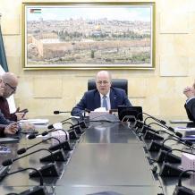 رئيس الوزراء يوجّه برفع جاهزية مختلف المؤسسات للتعامل مع التطورات