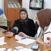 في قرى بعيدة ومعزولة .. حملات طبية لوكالة بيت مال القدس لدعم صمود المقدسيين