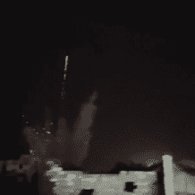 الاحتلال يقصف مبنى غرب مدينة غزة