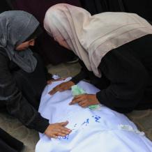 استشهاد مواطنة برصاص الاحتلال في مخيم المغازي وسط قطاع غزة