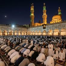 هل اليوم ليلة القدر 2026؟ ليلة 27 رمضان في مصر والأردن وسوريا ودول أخرى | علامات ليله القدر