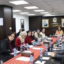 الخليلي تترأس اجتماعاً طارئاً للجنة الوطنية لمناهضة العنف لبحث تداعيات جريمة قتل الشابة جوسيان