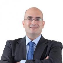 البنك الوطني يعلن قبول استقالة الرئيس التنفيذي سلامة خليل