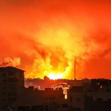 شهيدان بقصف الاحتلال مقهى في مدينة غزة