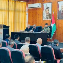 قلقيلية : المحافظ ووزير الأقتصاد الوطني يعقدان لقاء مفتوحا مع القطاعات الرسمية والاقتصادية والتجارية ويناقشان موضوع الرقابة على الاسعار وضبط السوق