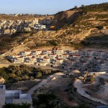 الاحتلال يصادق على ميزانية لشق طرق إلى مستوطنات جديدة بالضفة