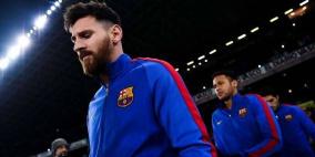  ميسي يفكر جديا بالرحيل عن برشلونة
