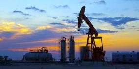 النفط يتراجع بعد تحسن الإنتاج الليبي