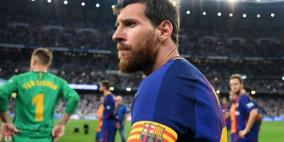 مستقبل ميسي مع برشلونة في خطر