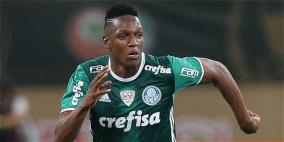 برشلونة يلاحق مدافع كولومبيا