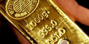  الذهب يهبط مع تعافي الدولار