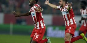 أولمبياكوس يزيد مواجع مانشستر يونايتد بفوز تاريخي