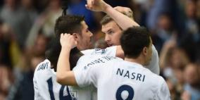 مان سيتي يهزم إيفرتون بثلاثة أهداف لهدفين ويقترب من لقب الدوري