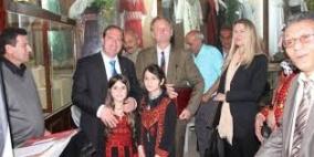 كميل يتفقد مدارس الاسراء ويؤكد على أهمية الاستثمار في التعليم