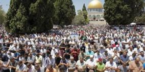 المصلون يتوافدون للأقصى من مختلف أرجاء القدس وأراضي 1948