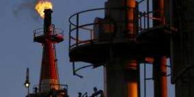 تراجع اليورو والنفط على خلفية تأزم الوضع باليونان