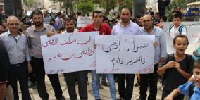 معلمو وطلبة الخليل في وقفة تضامنية مع الأقصى