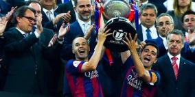 برشلونة وإشبيلية يطلبان تعجيل نهائي الكأس